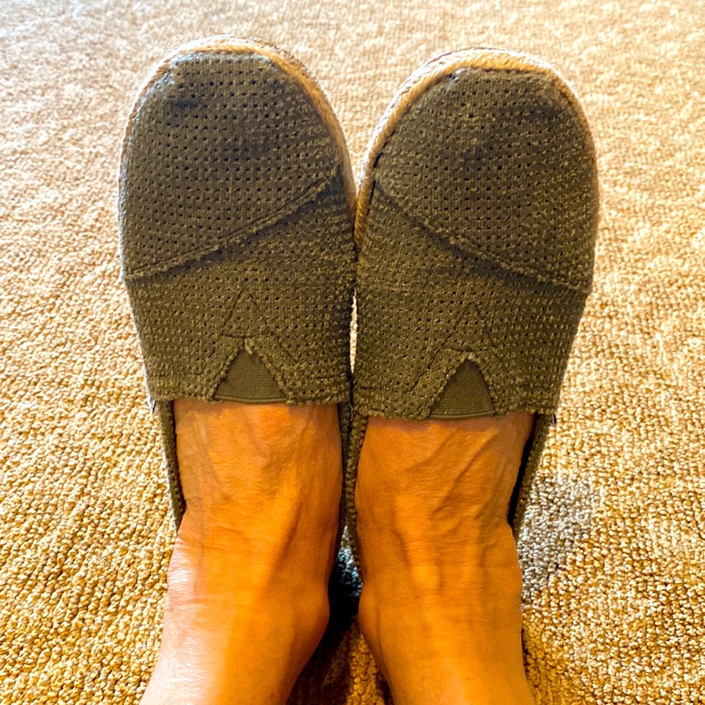 Tom’s slide on. Khaki green